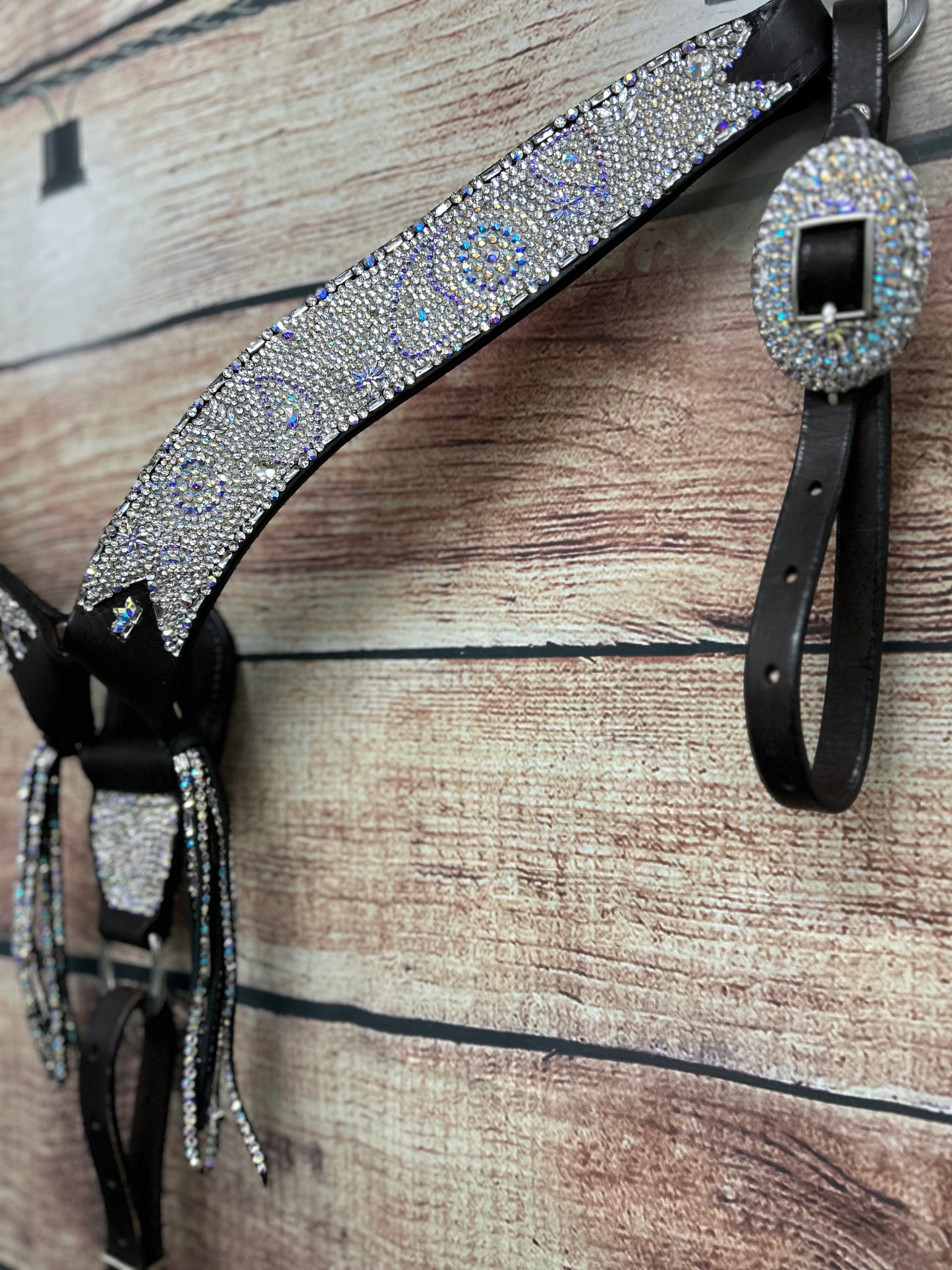 The Paisley barrel racer breast collar